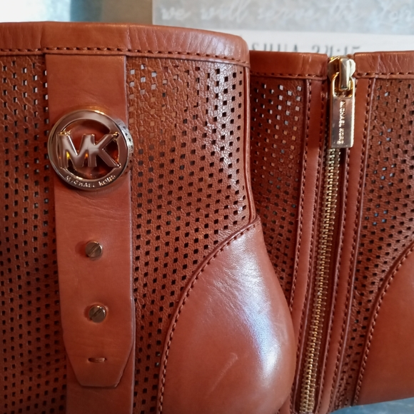 Michael Kors Tan Heeled Sandals - Picture 3 of 7